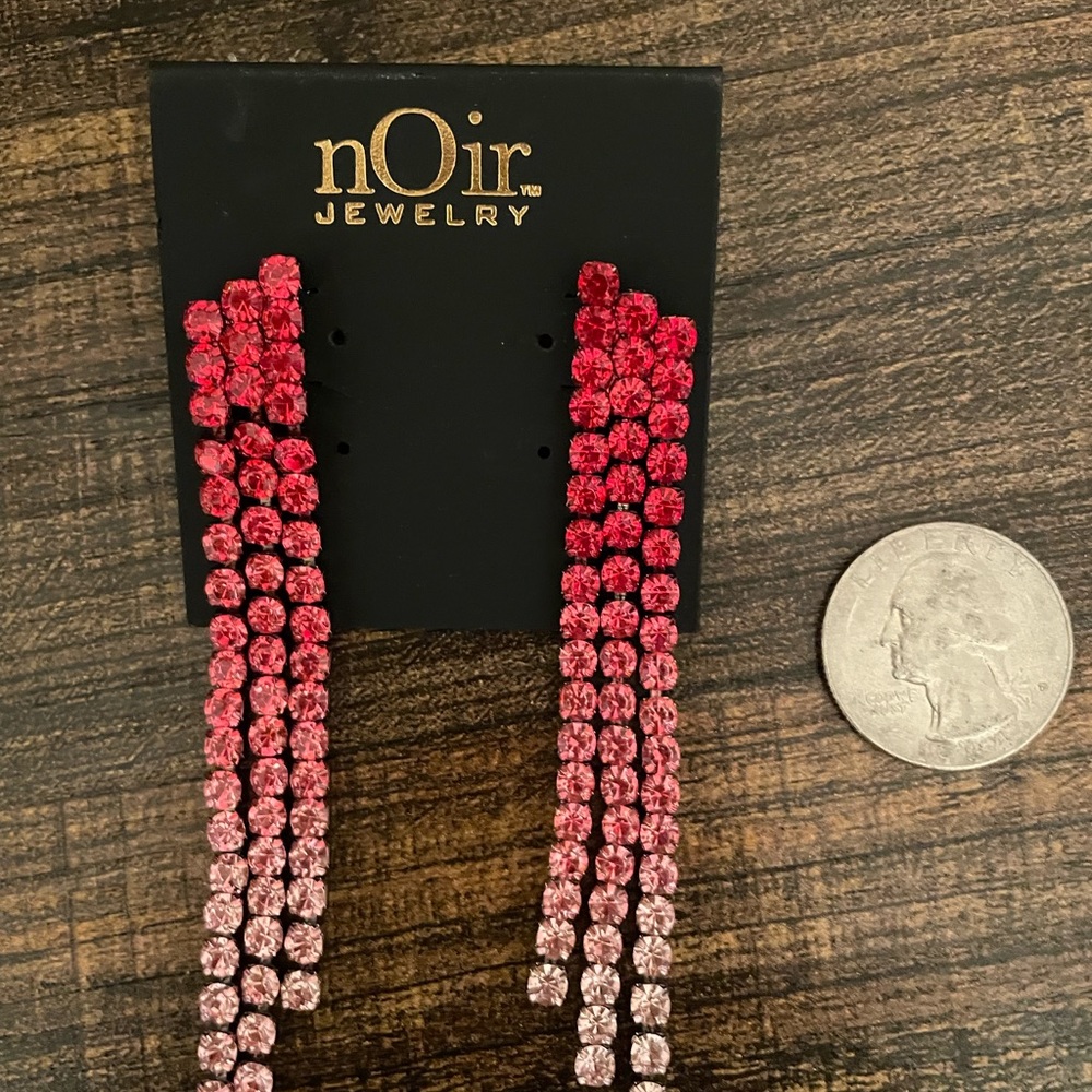 NWT nOir jewelry Red Ombré fade Rainstone Drop Earrings - Picture 4 of 5
